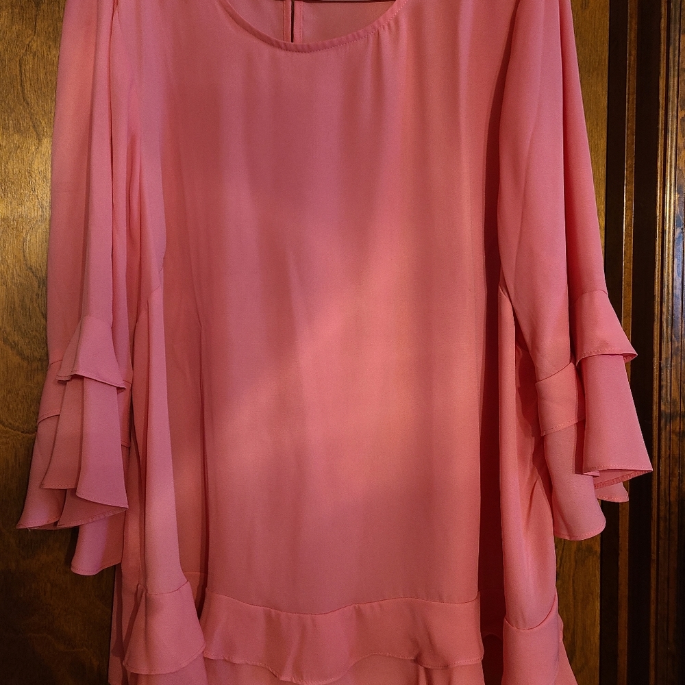 Coral spring flowy bell sleeve shirt